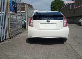 prius car
