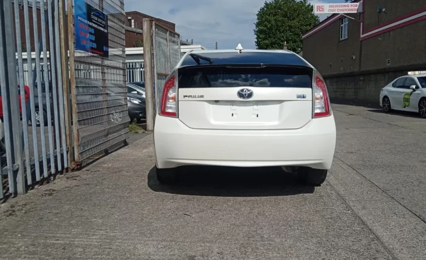 prius car