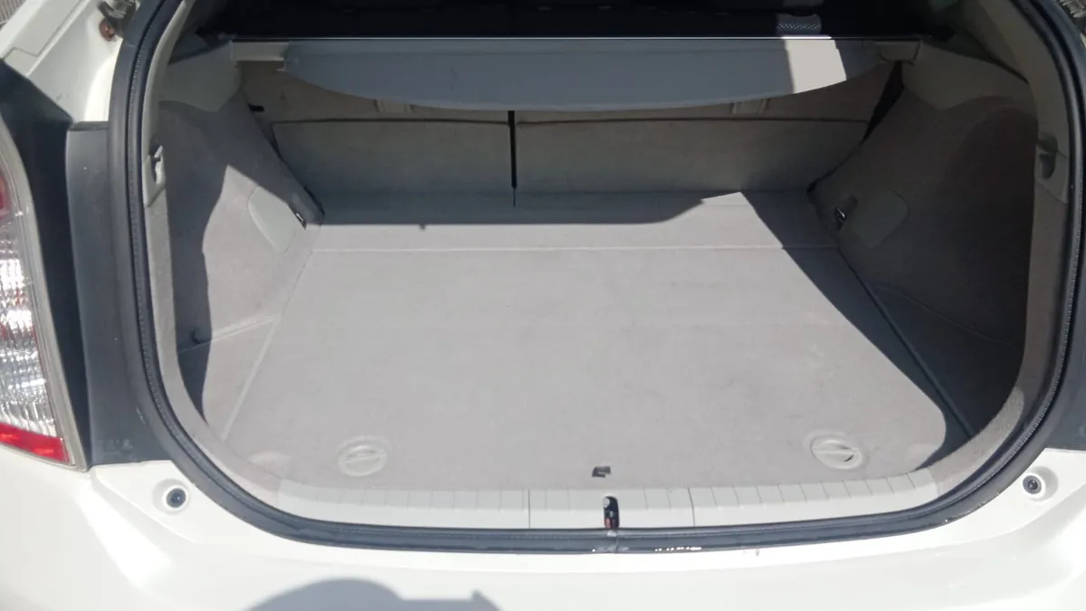 Toyota Prius 2015 petrol hybrid