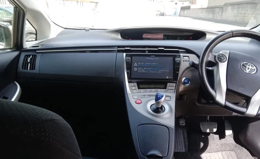 Toyota Prius 2015 petrol hybrid