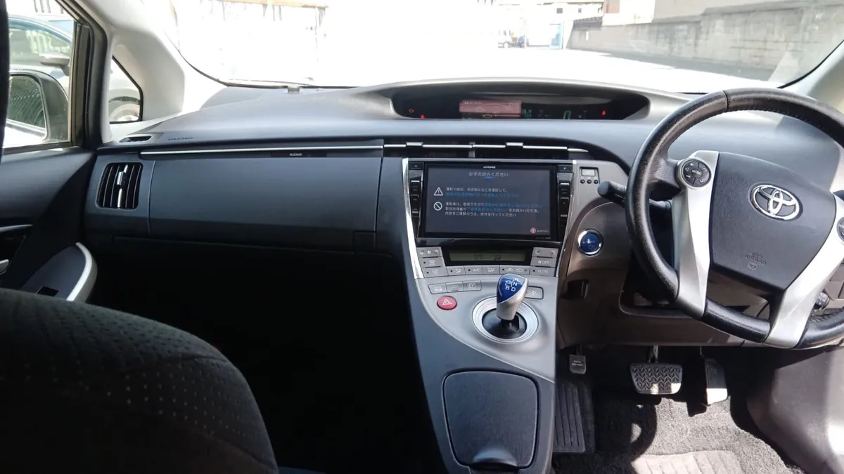 Toyota Prius 2015 petrol hybrid