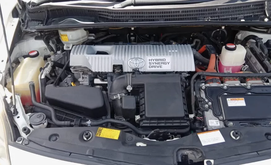 Toyota Prius 2015 petrol hybrid