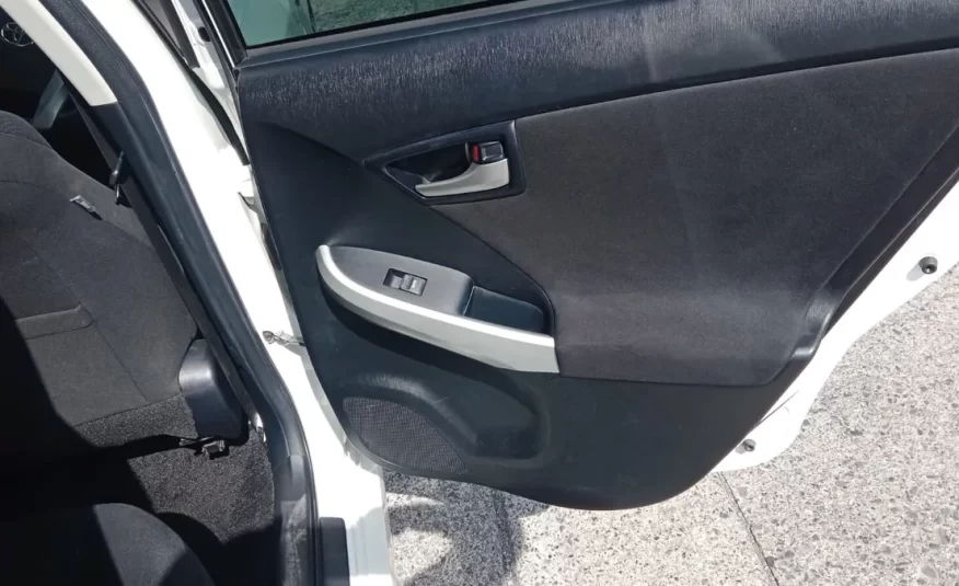 Toyota Prius 2015 petrol hybrid