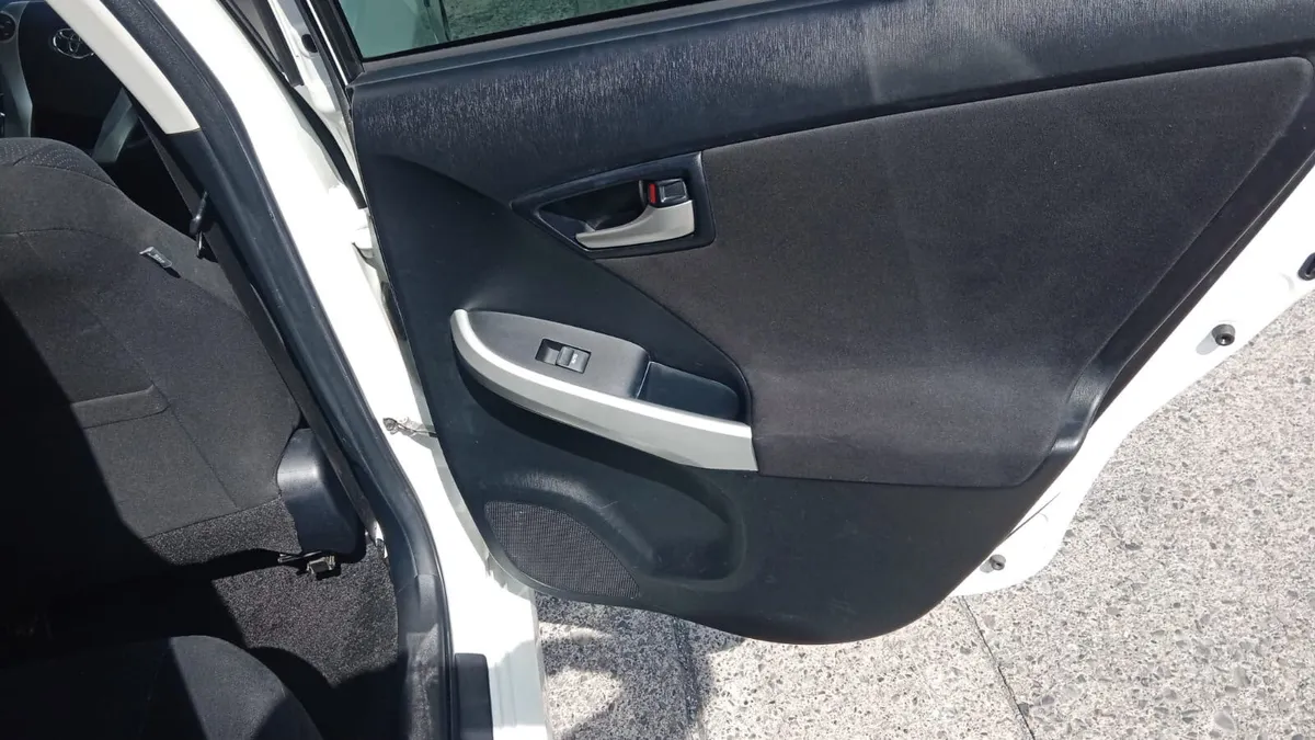 Toyota Prius 2015 petrol hybrid