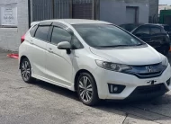 Honda Fit 2014 Hybrid (Huge Specs)