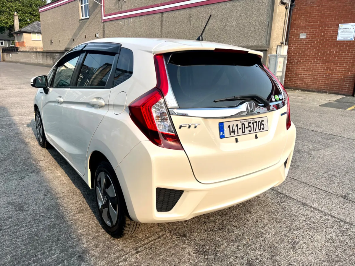 Hondar fit 2014 hybrid