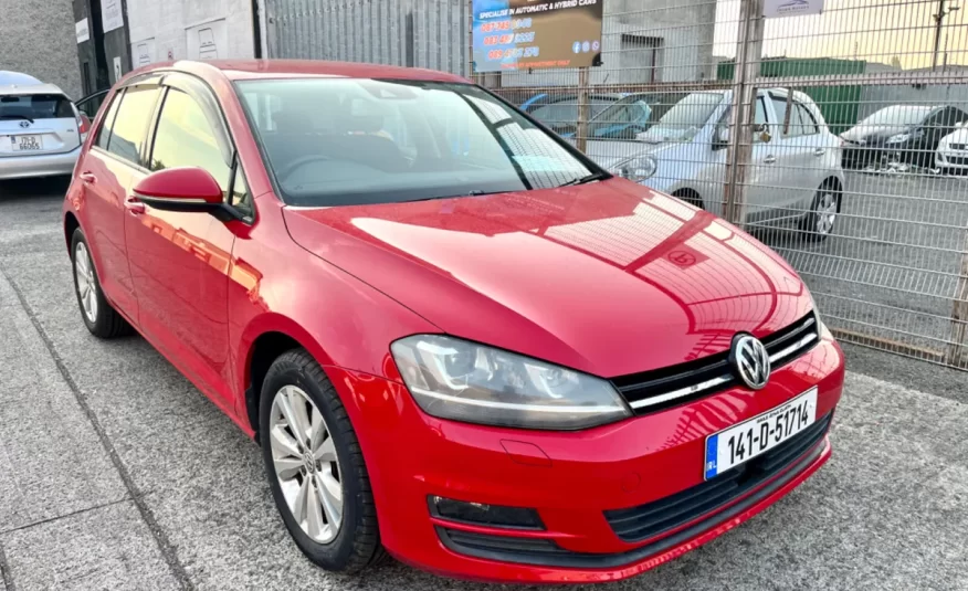 volkswagen-golf-red