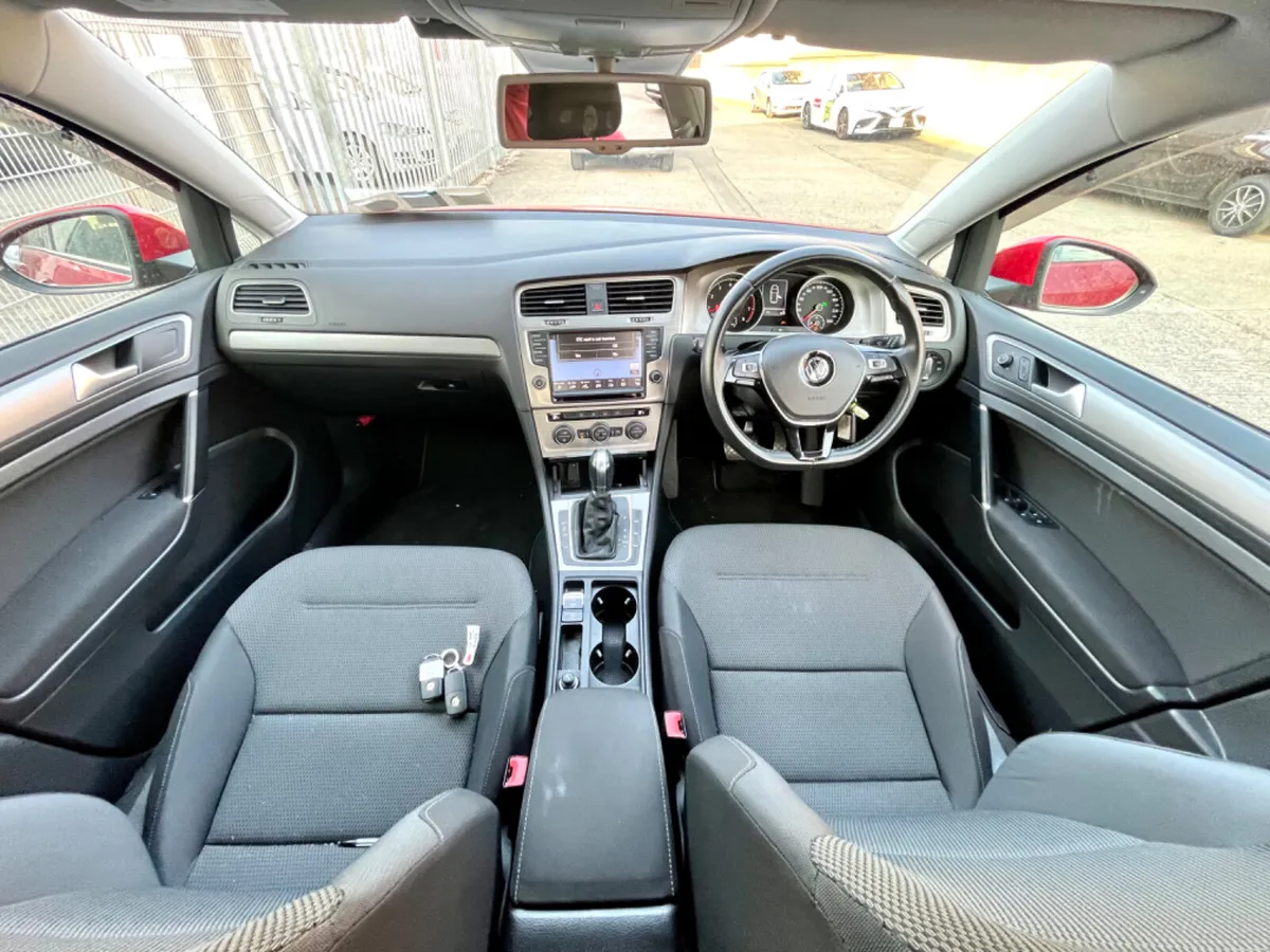 volkswagen-golf-red
