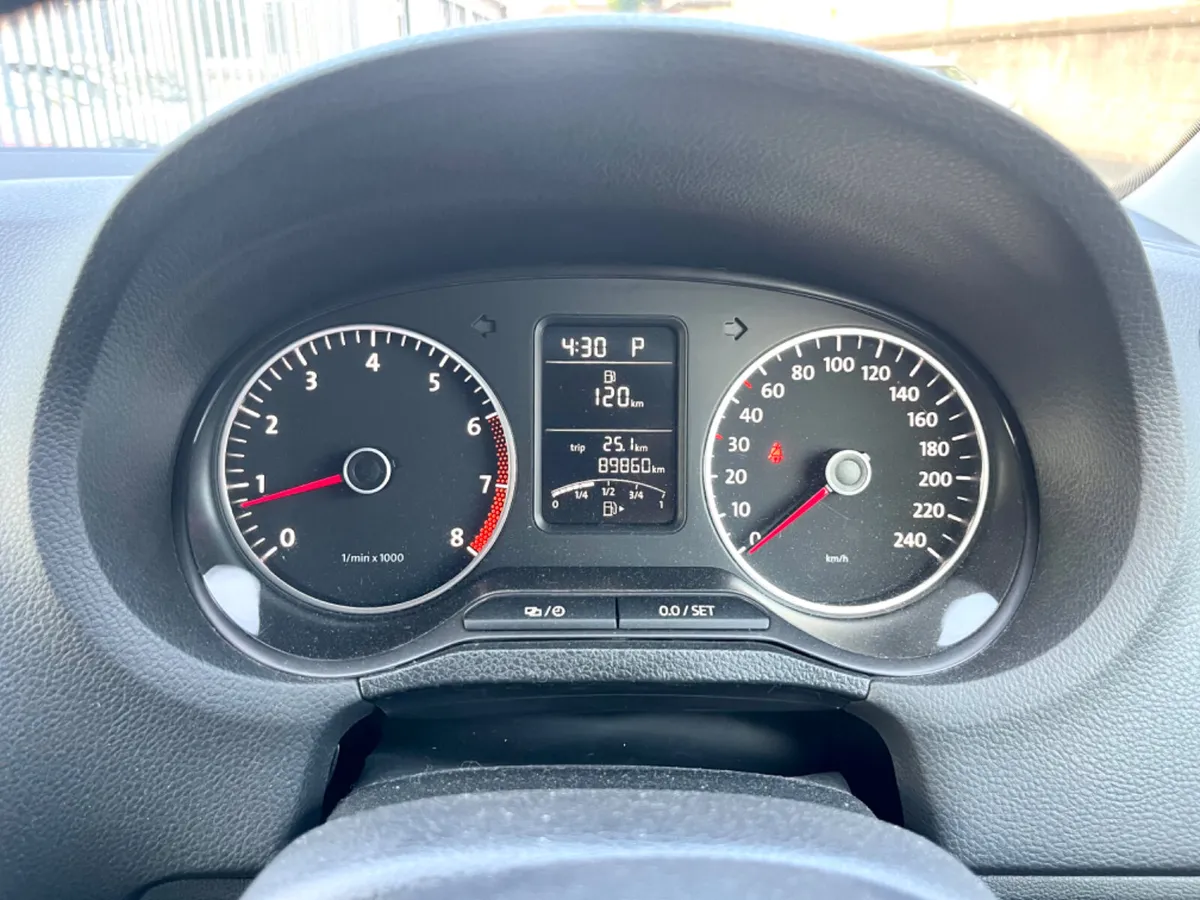 Volkswagen Polo 2014
