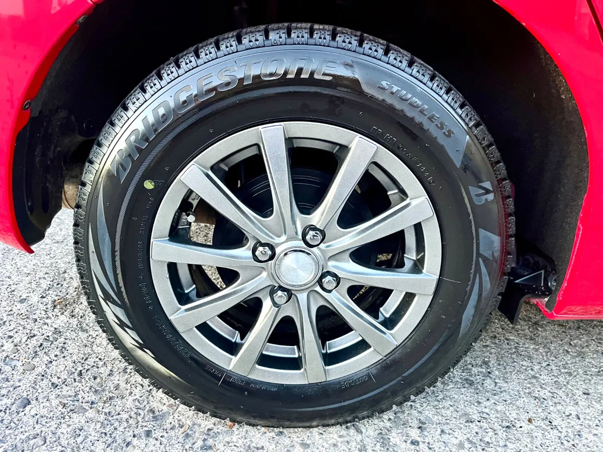 2015 Honda Fit hybrid high spec H/L