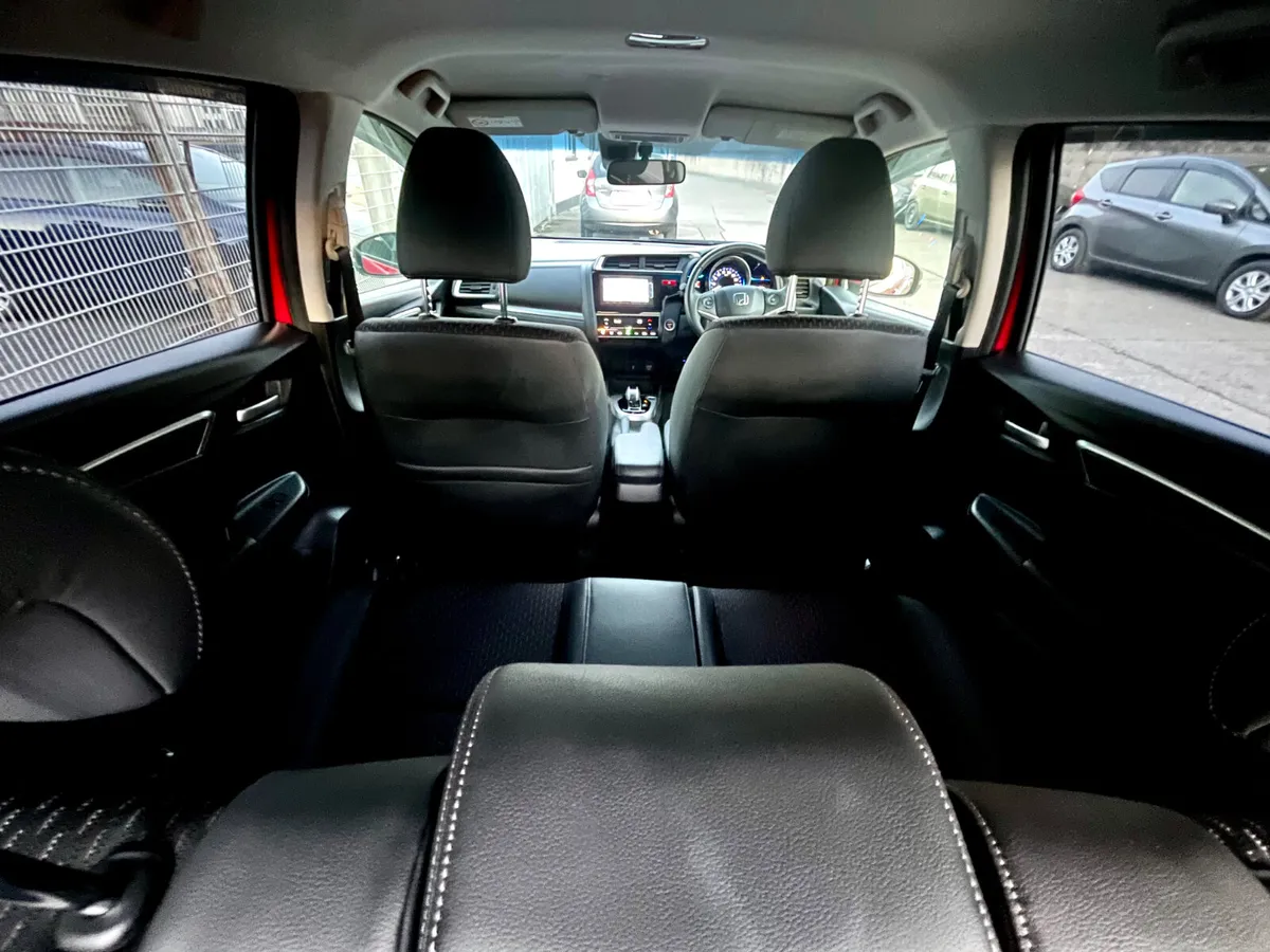 2015 Honda Fit hybrid high spec H/L