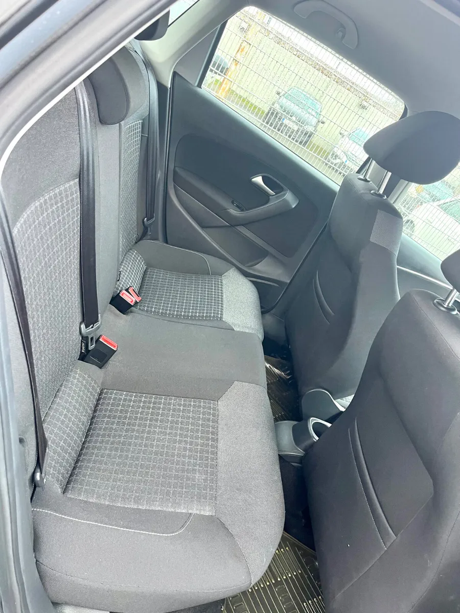 Volkswagen polo 2016 Automatic