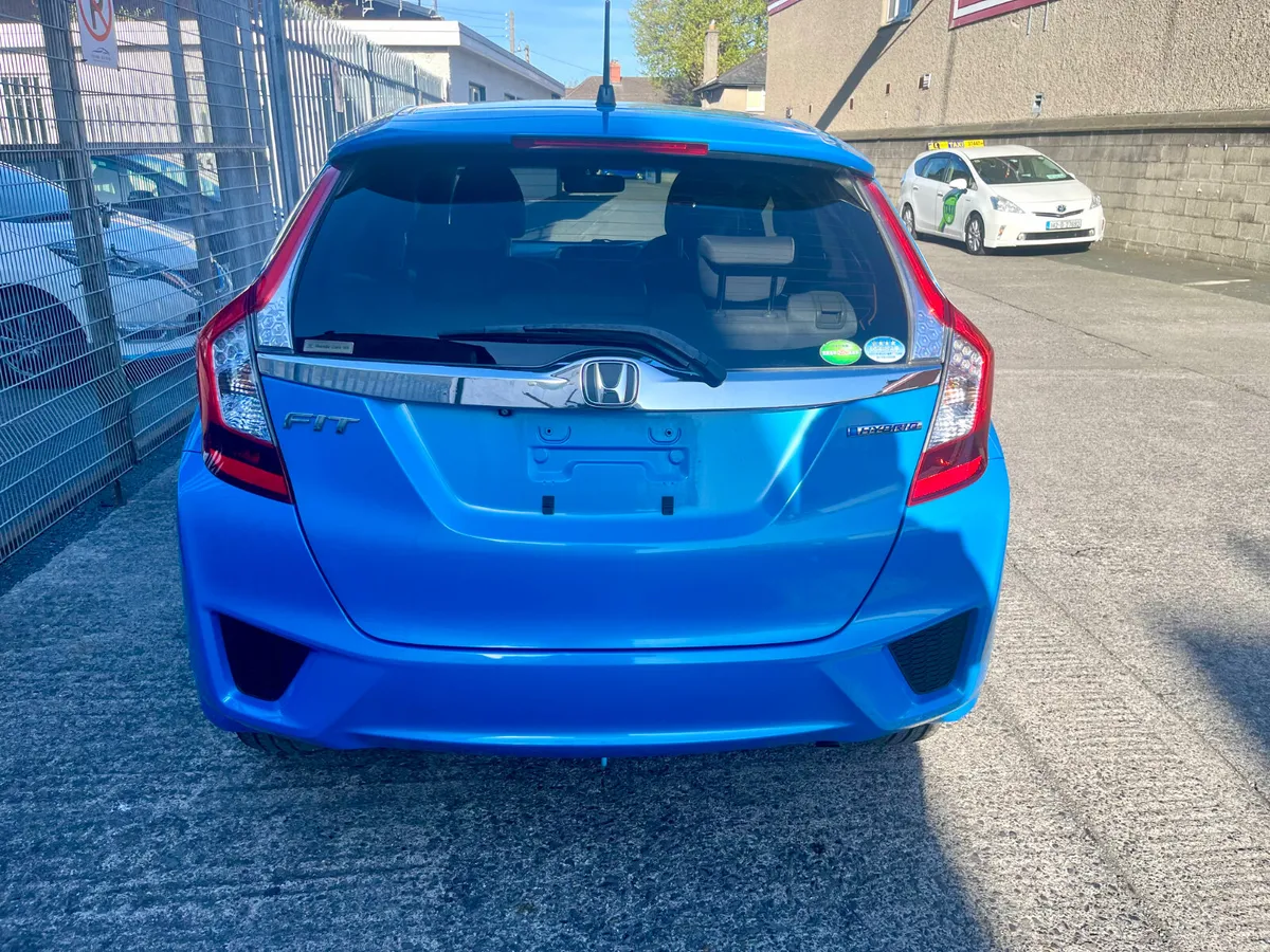 Honda Fit Automatic Hybrid 2014