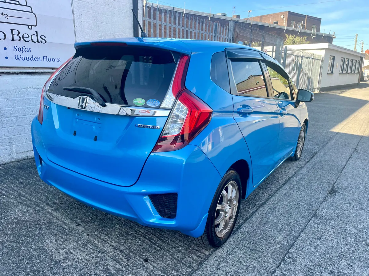 Honda Fit Automatic Hybrid 2014