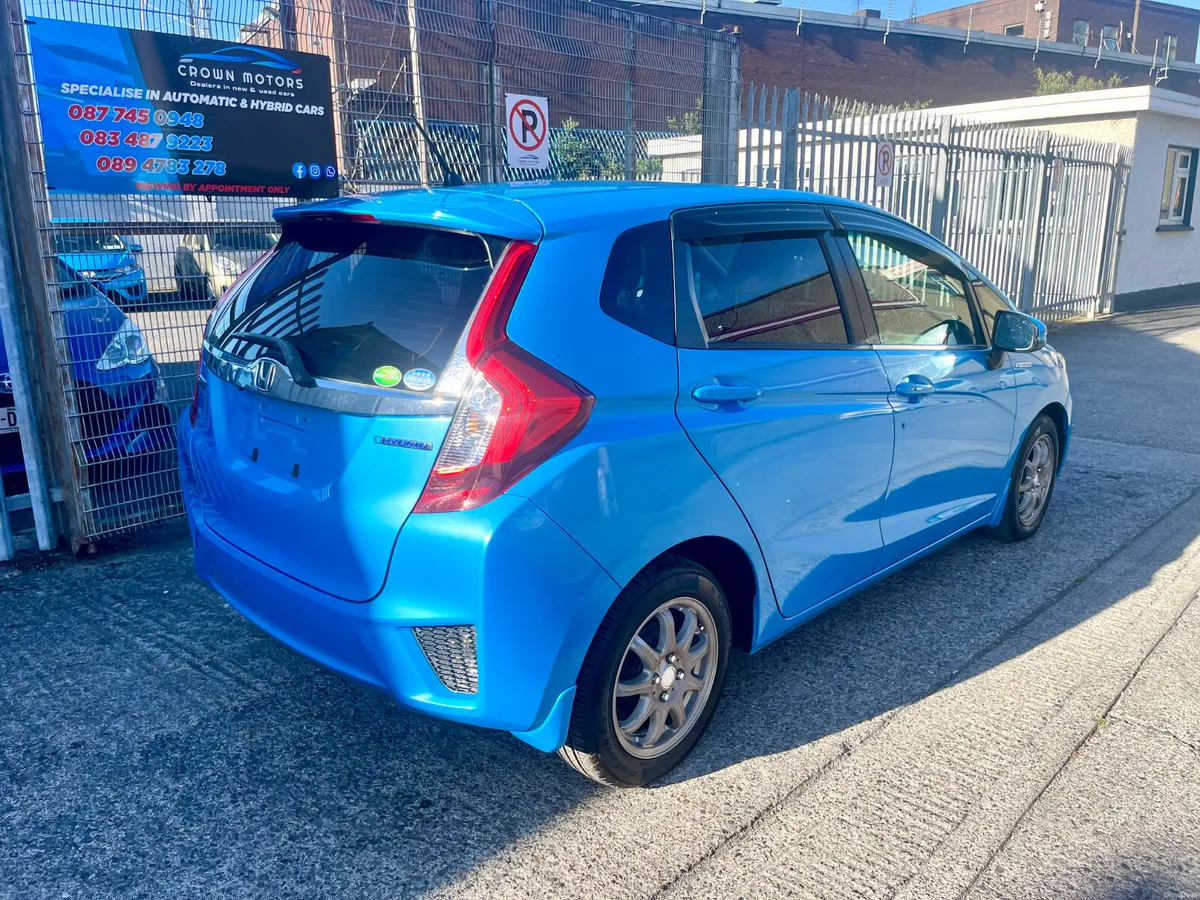 Honda Fit Automatic Hybrid 2014