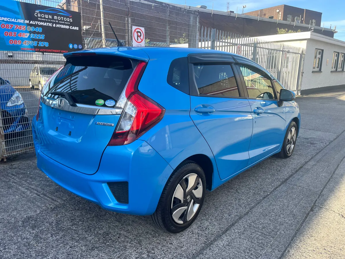 2015 Honda fit Hybrid Automatic