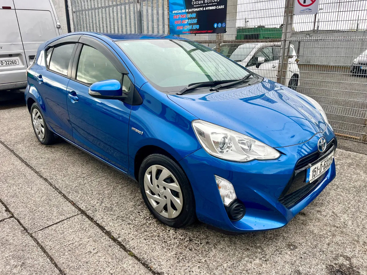 2015 Toyota Aqua hybrid Leather spec