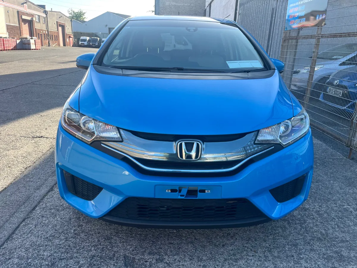 Honda Fit Automatic Hybrid 2014