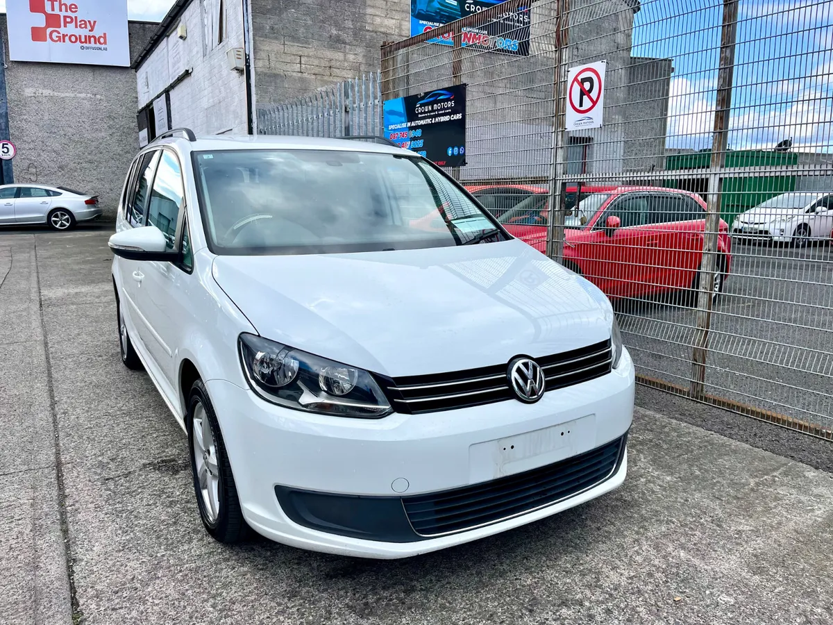 Volkswagen Touran Automatic 7 seater