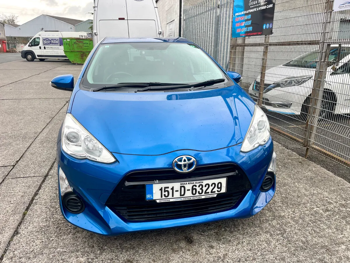 2015 Toyota Aqua hybrid Leather spec