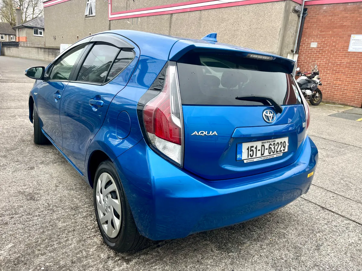2015 Toyota Aqua hybrid Leather spec