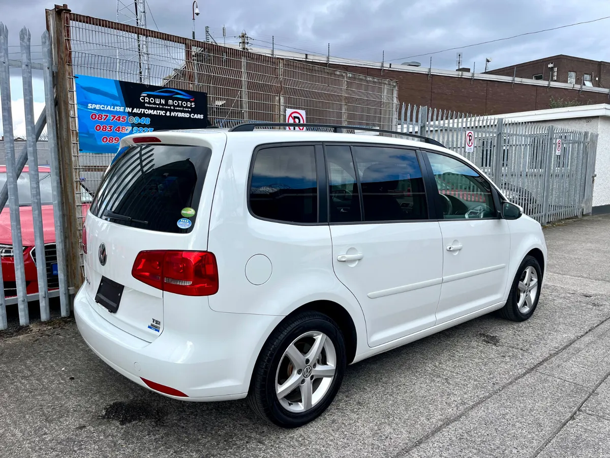 Volkswagen Touran Automatic 7 seater