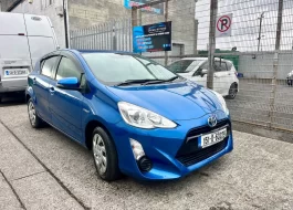 2015 Toyota Aqua hybrid Leather spec
