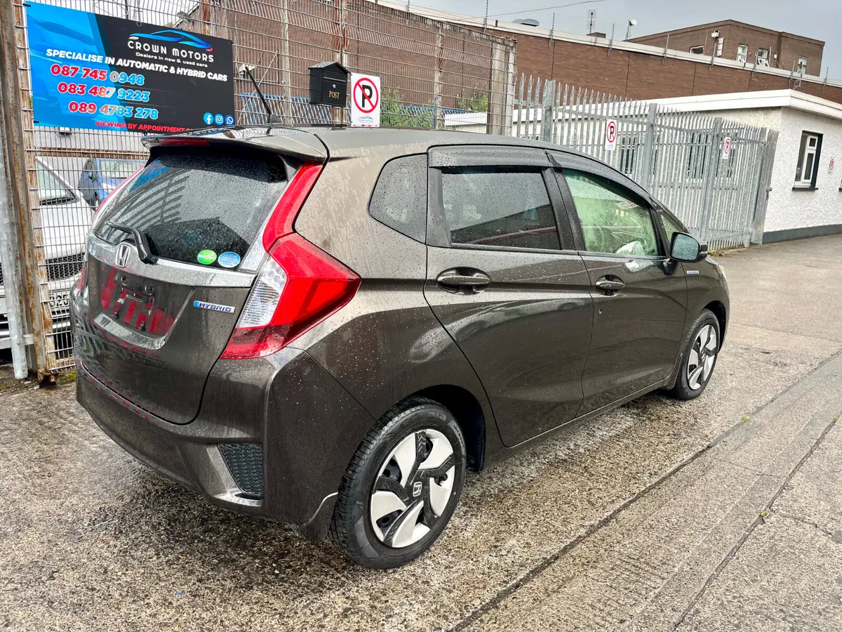 Honda fit 2015 hybrid