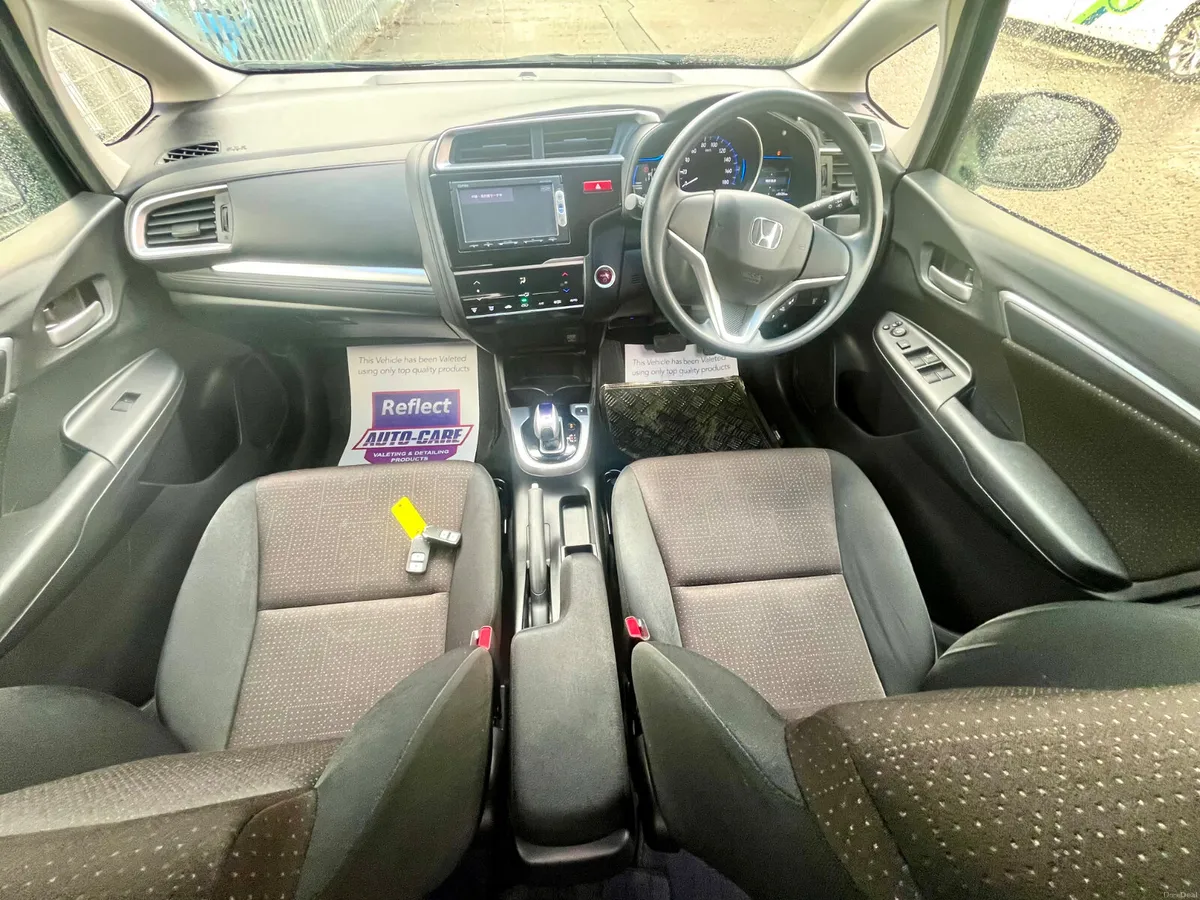 Honda fit 2015 hybrid