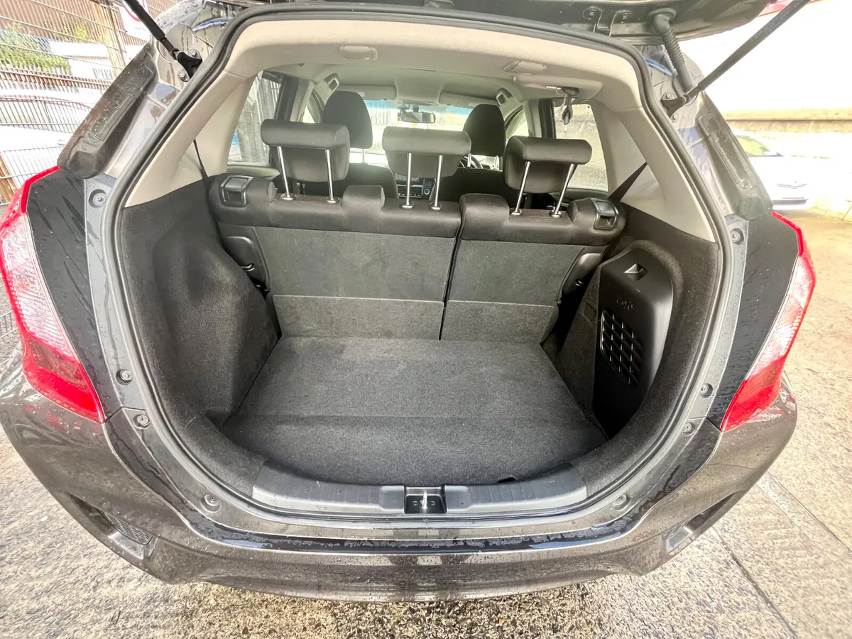Honda fit 2015 hybrid