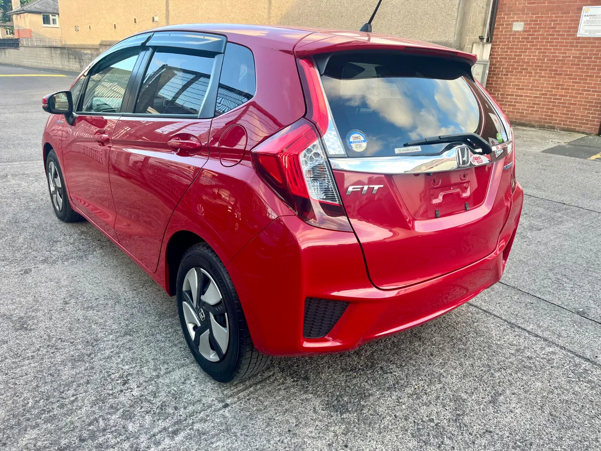 Honda fit Automatic hybrid 2014