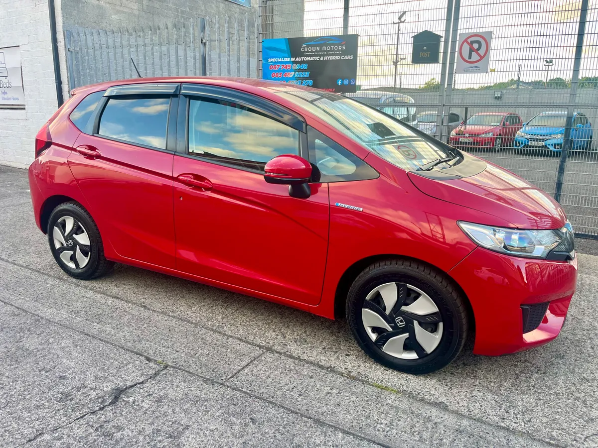Honda fit Automatic hybrid 2014