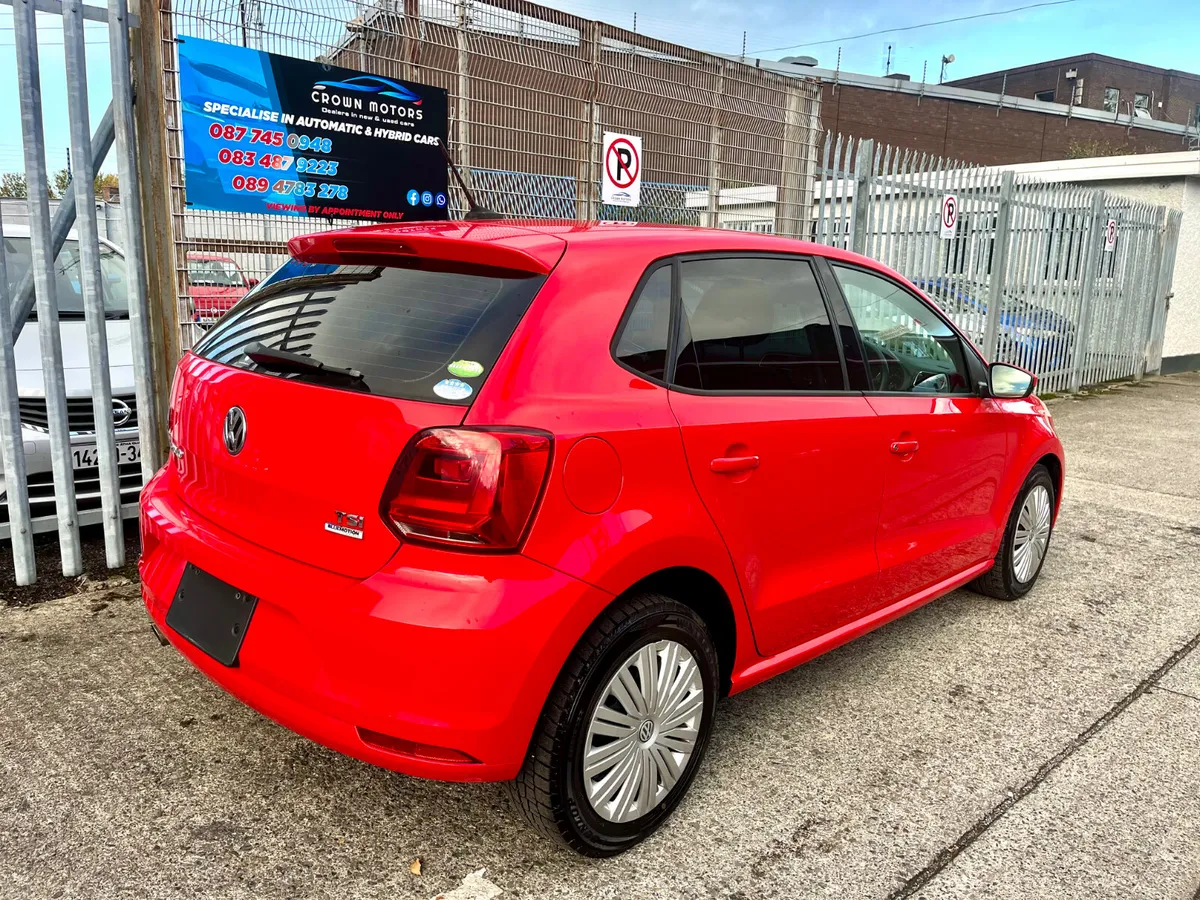 Volkswagen Polo 2015 Automatic