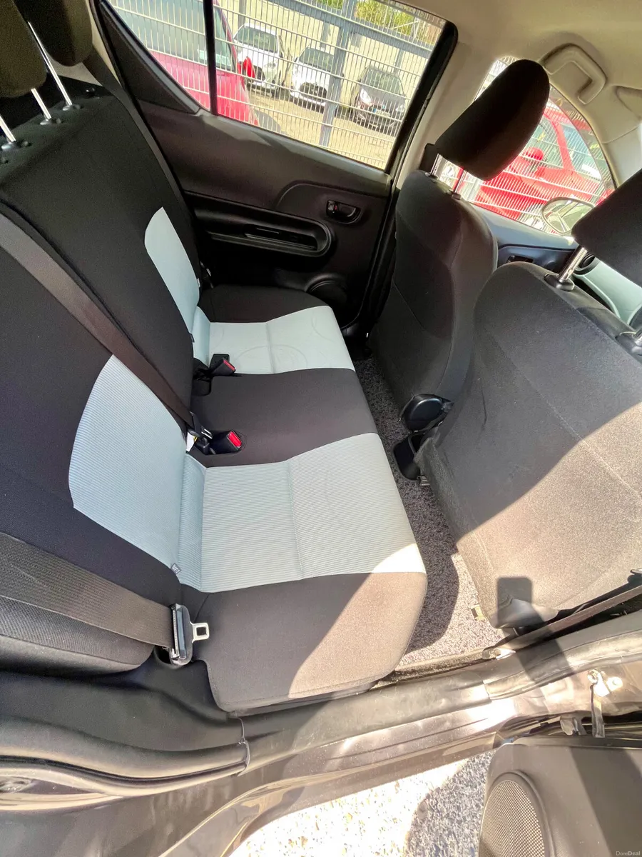 Toyota Aqua Automatic 2013