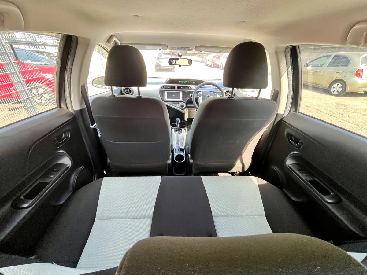 Toyota Aqua Automatic 2013