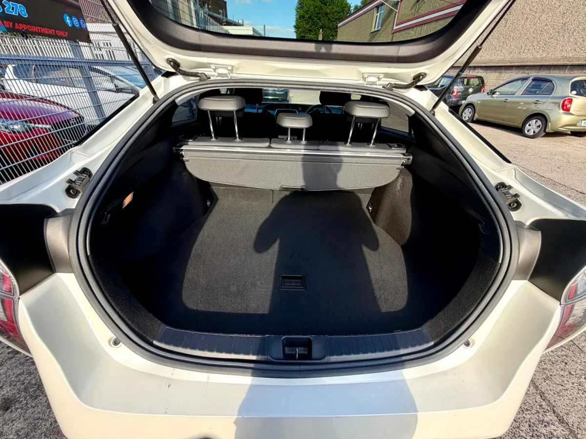 Toyota Prius Hybrid Automatic 2016
