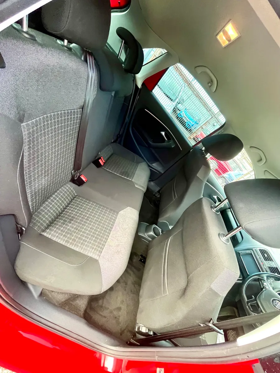 Volkswagen Polo 2015 Automatic