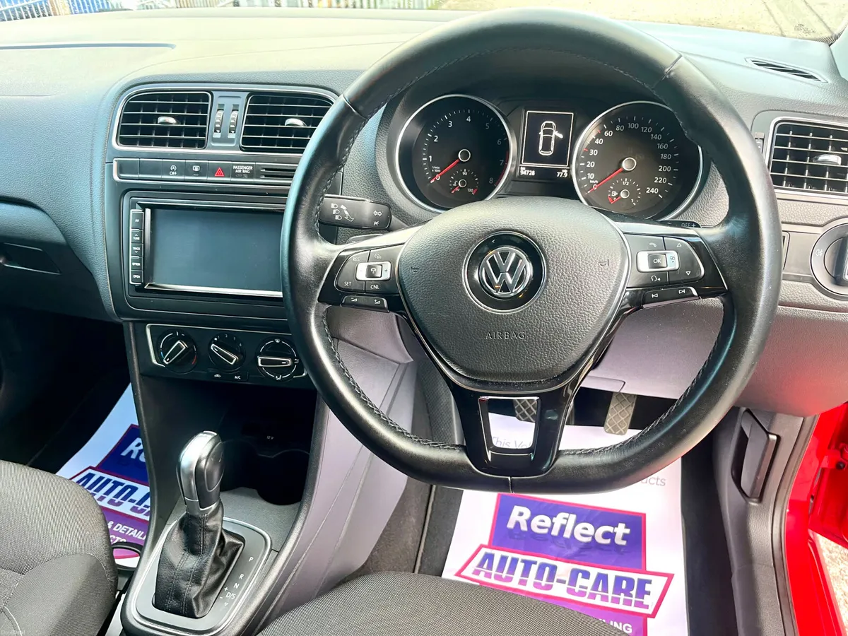 Volkswagen Polo 2015 Automatic