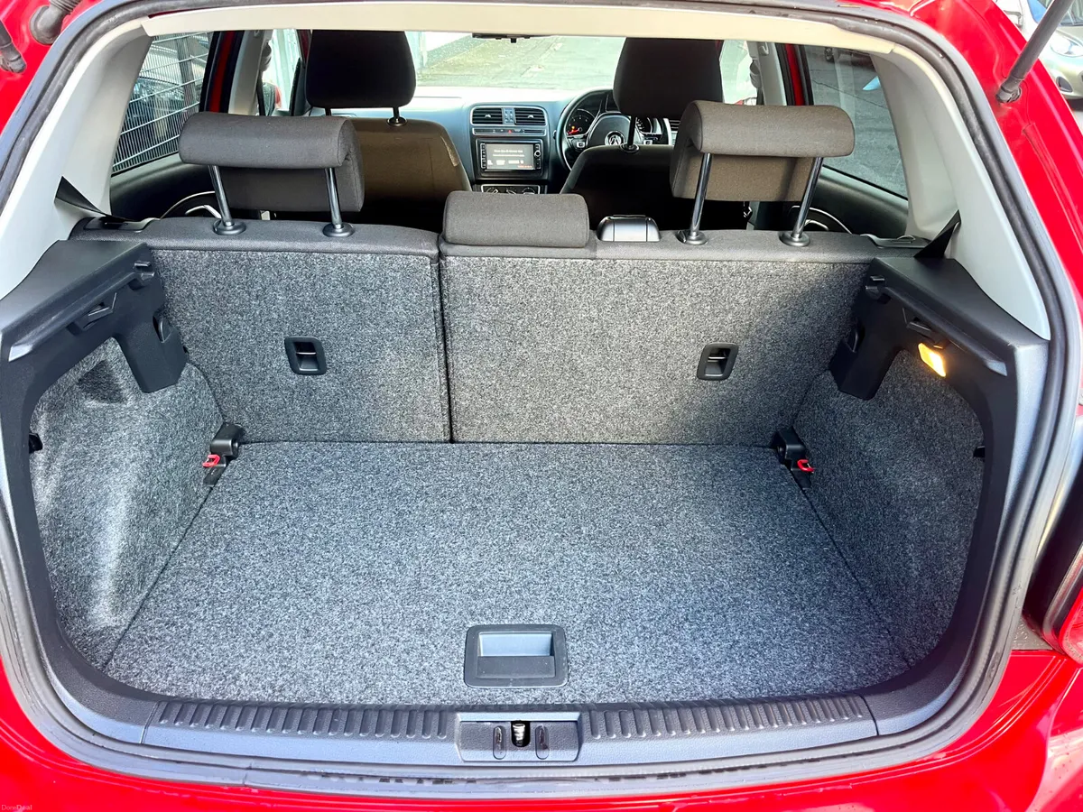 Volkswagen Polo 2015 Automatic
