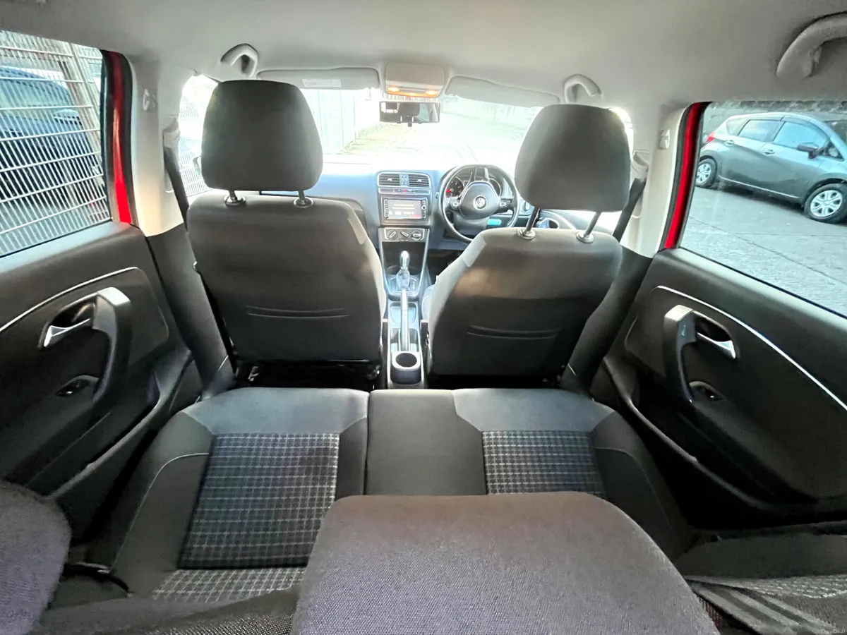 Volkswagen Polo 2015 Automatic